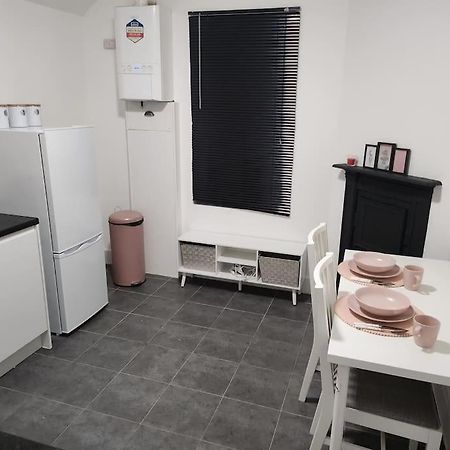 Nice Cosy Flat. Walking Distance To City Nottingham Buitenkant foto