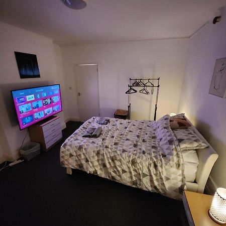 Nice Cosy Flat. Walking Distance To City Nottingham Buitenkant foto